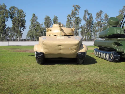 i2k defense - custom inflatable Military Tank Desert Camo BMP-2-6-533x400