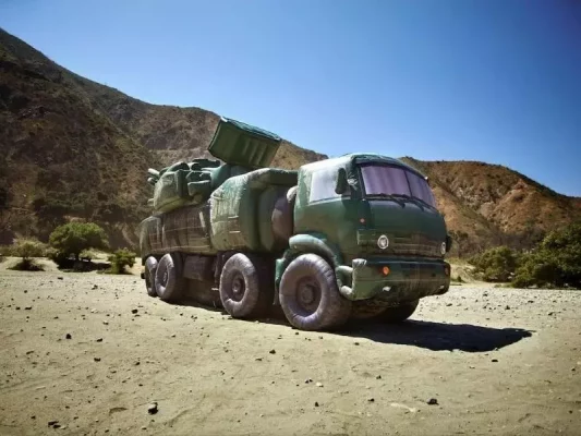 i2k defense - custom inflatable army truck launcher back side Pantsir-S1-15
