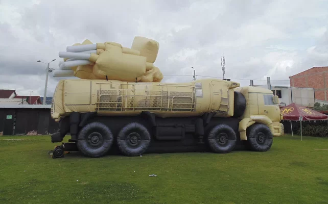 i2k defense - custom inflatable military truck Pantsir-S1-2-1284x800-1